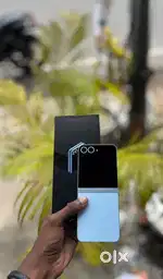Galaxy Z flip 6 (12/256GB) with 12 Month samsung Warranty