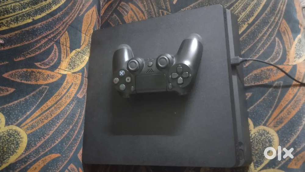 Ps4 slim edition
