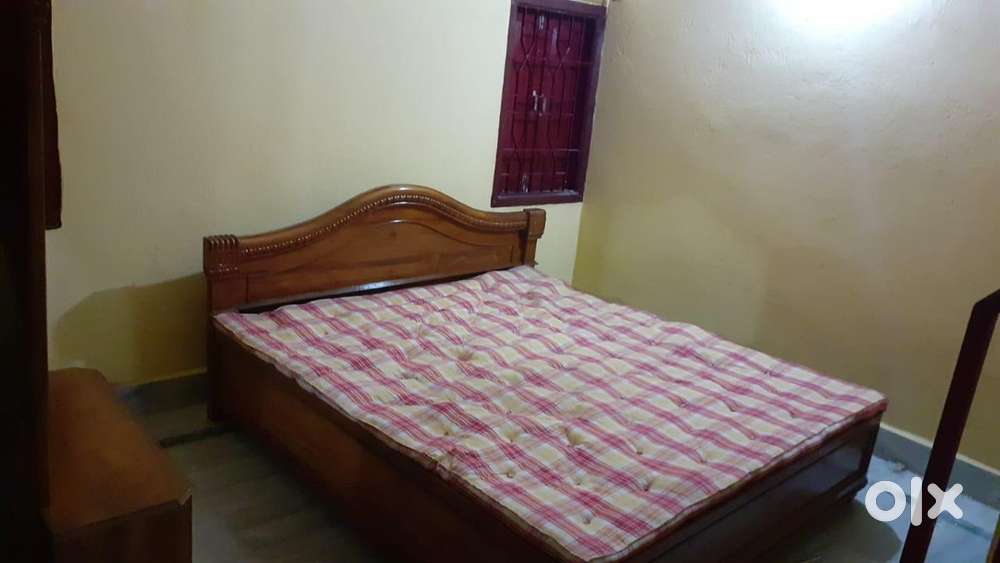 Furnished 2 BHK 1100 sqft for rent