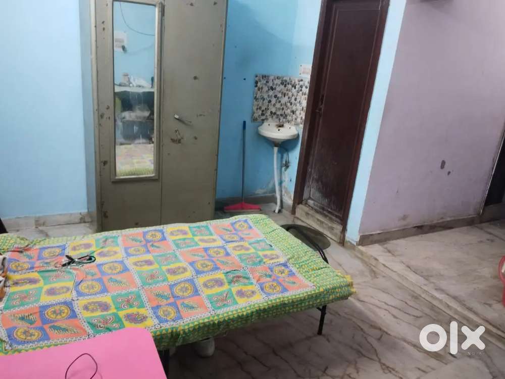 Urgent Required 1 roommate student (all charges included bill, etc)