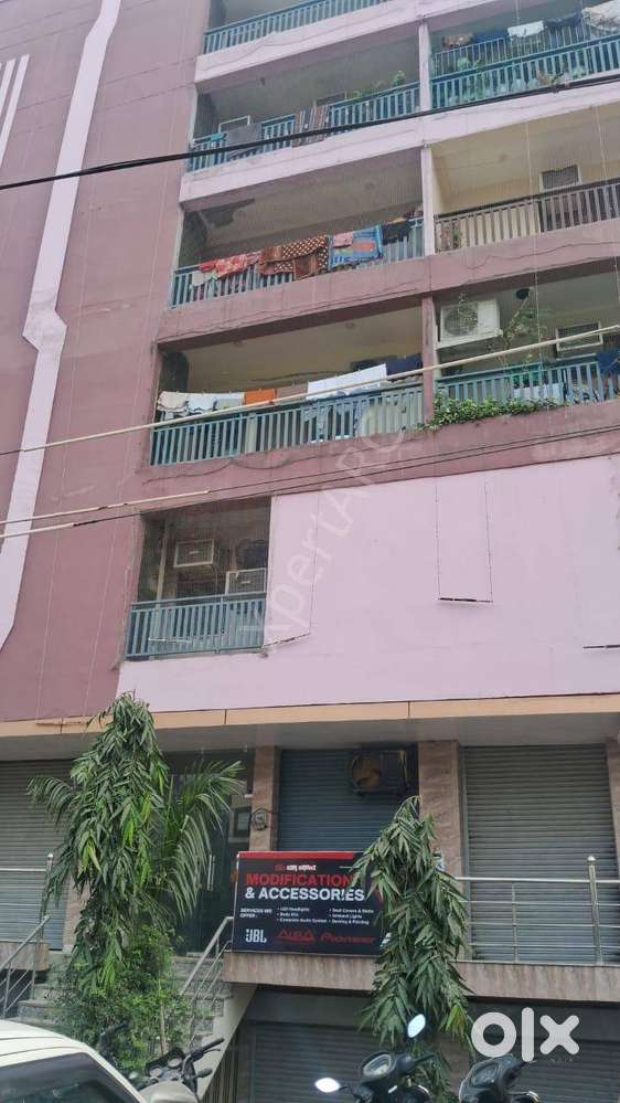 Commercial Shop in Sector-9