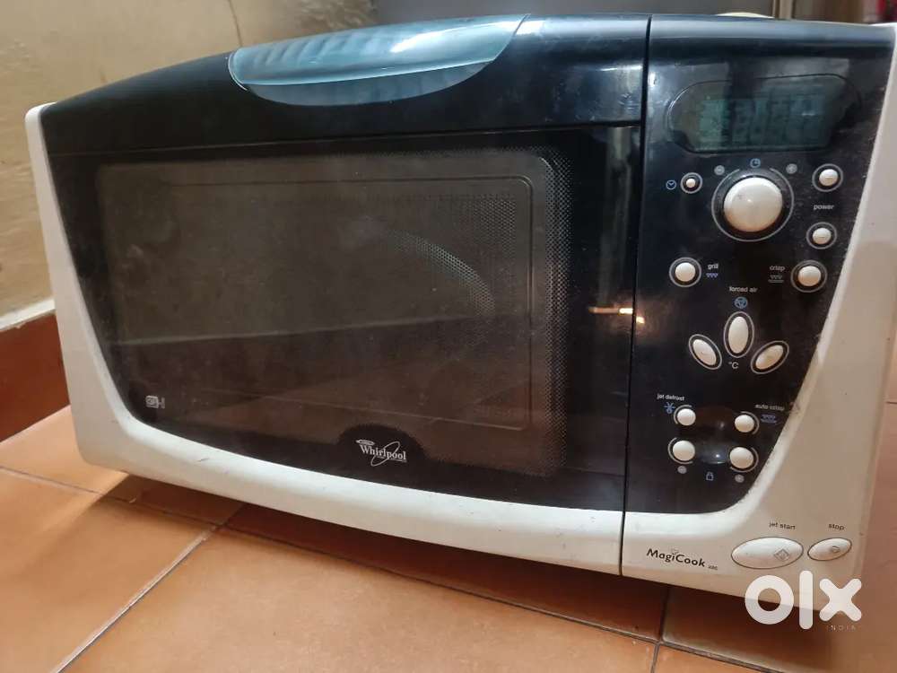Whirlpool Magicook 22c microwave oven used
