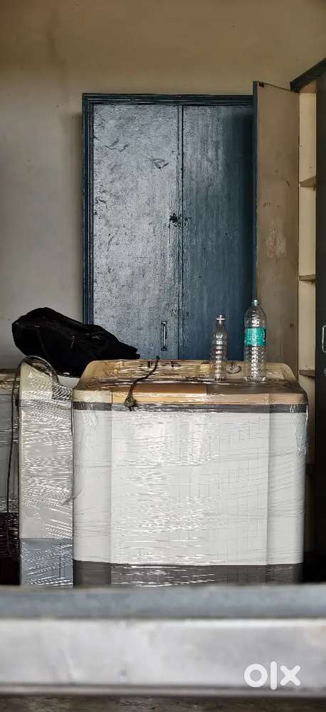 USED WASHING MACHINE
