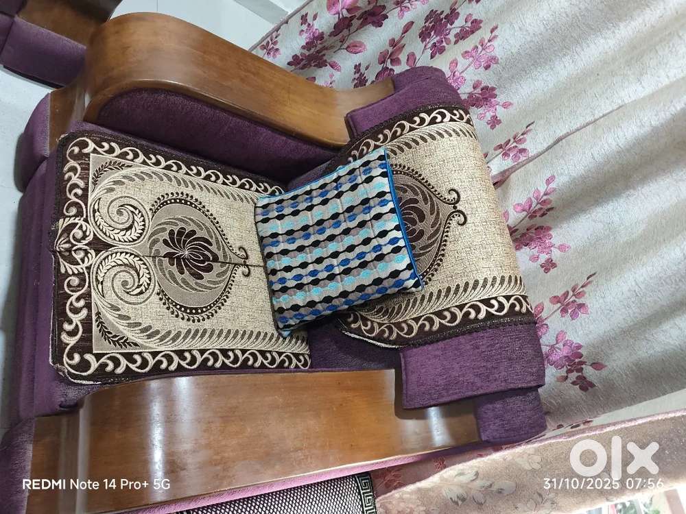 Sofa and table in good condition made with teak wood