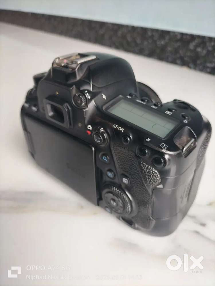 Canon 6d ii   full frame. And nikon d810 24/120 vr kitt
