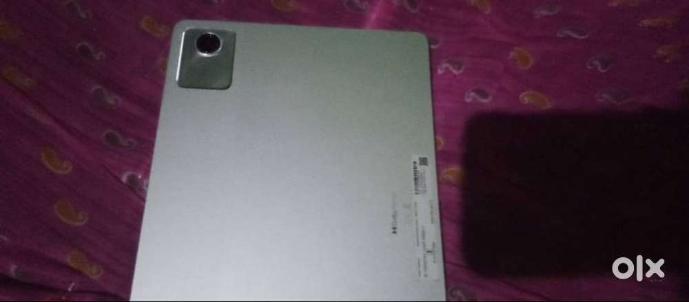Lenovo m11 and without sim only wifi