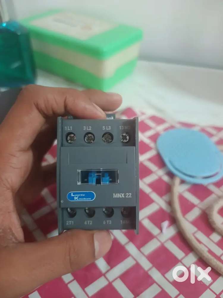 Schneider Electric MNX22 Contactor – 3 Phase 22A 240V AC (Brand New)