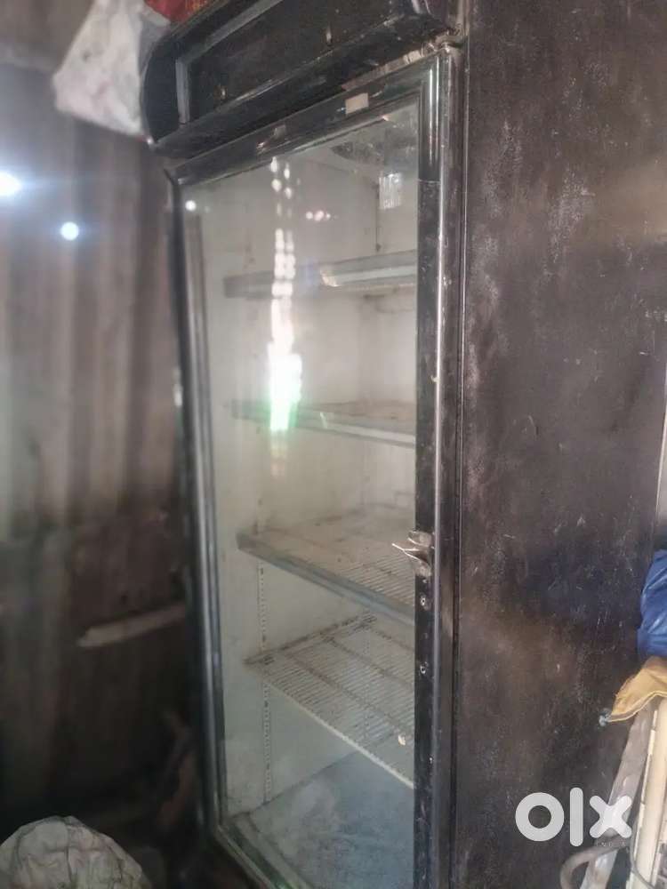 550 litters cold drink fridge