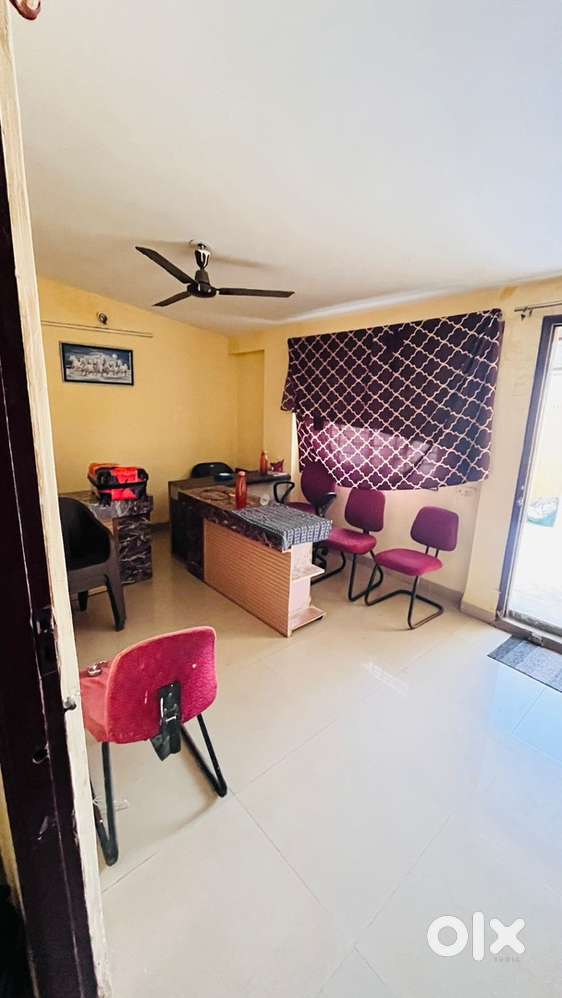 We are looking for a female flatmate