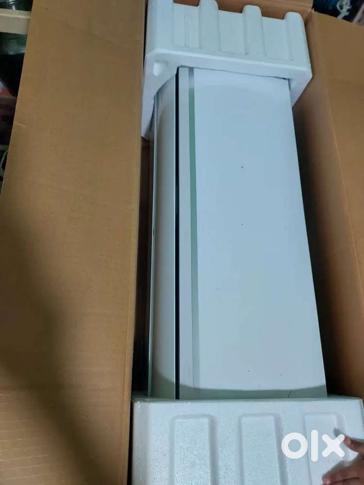 9 months old Marq 1.5 ton AC. NEW condition