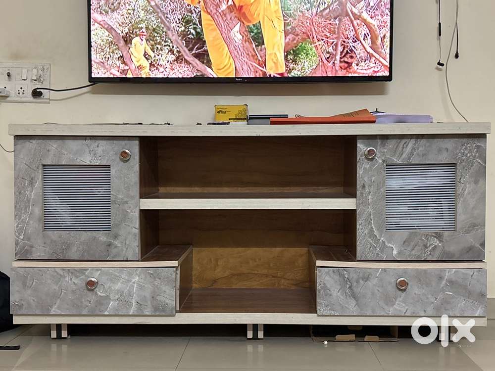 Wooden T.V UNIT
