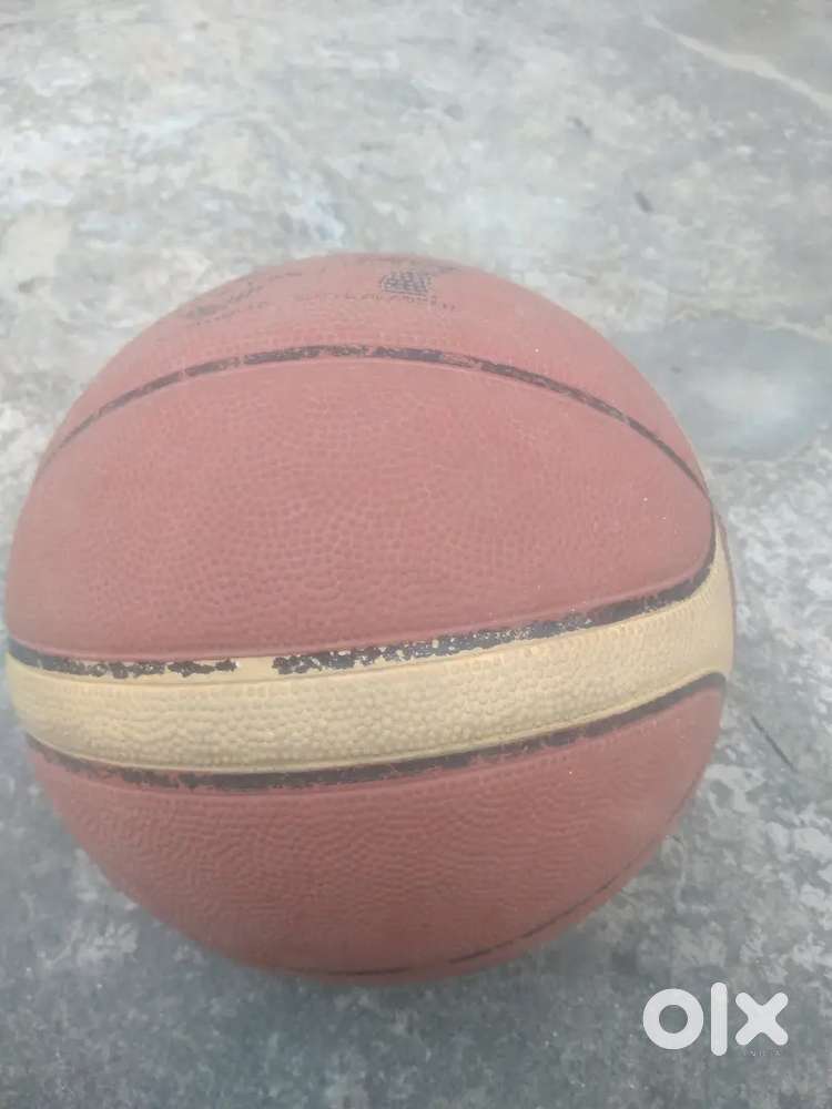 Basketball size 7 NIVIA
