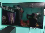 Samsung TV 43 incs