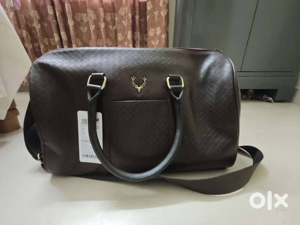 Allen Solly duffle bag