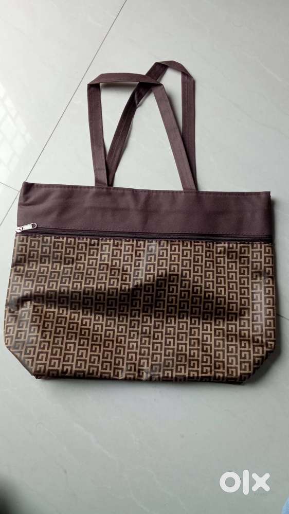 New Hand Bags with 2 zip compartments and 1 small zip pocket inside