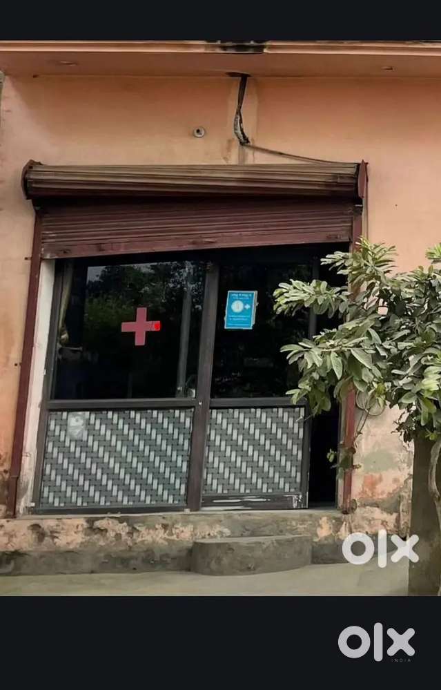 House with 3 shopes on dhablan link road