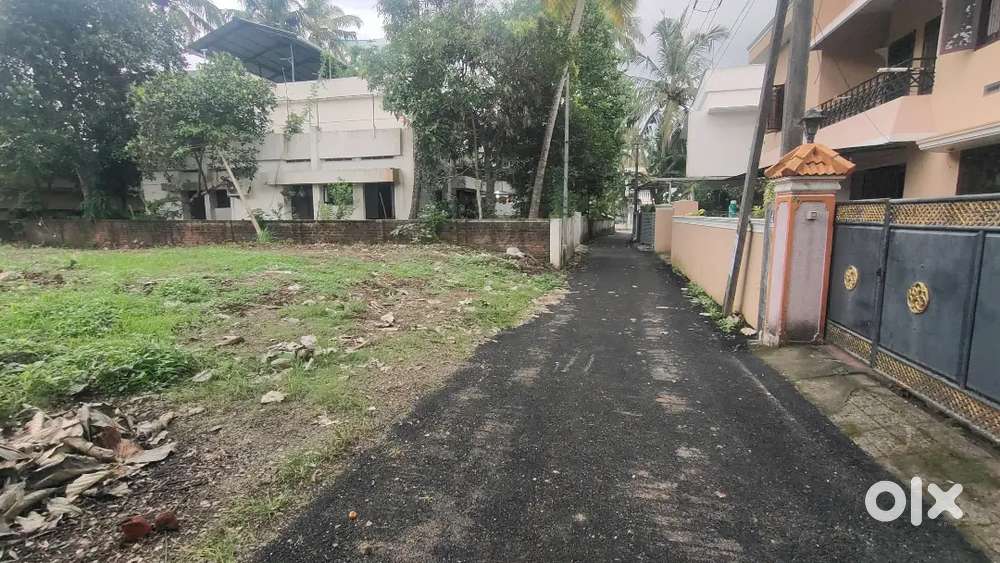 RESIDENTIAL LAND FOR SALE IN NEAR KESAVADASAPURAM