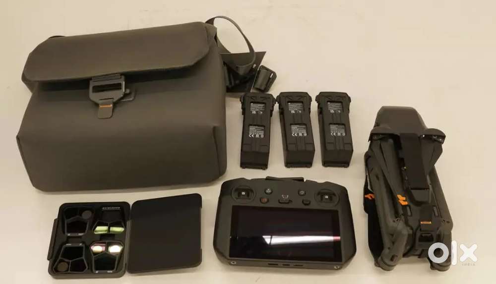 DJI Mavic 3 Pro Cine Premium Combo