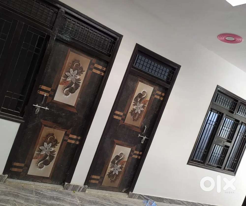 3 room set on rent near to famous school and market