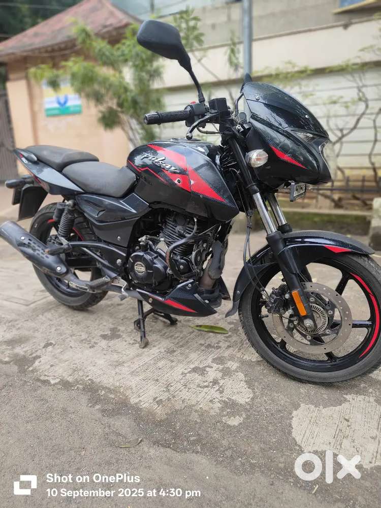 BAJAJ PULSAR 150  2024