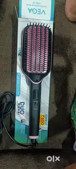 VEGA HAIR STRAIGHTNER BRUSH