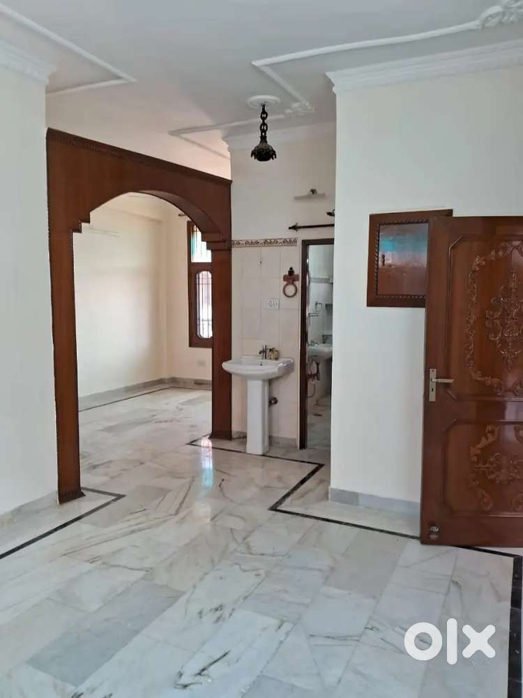 For Rent 3BHK First Floor Sector -37