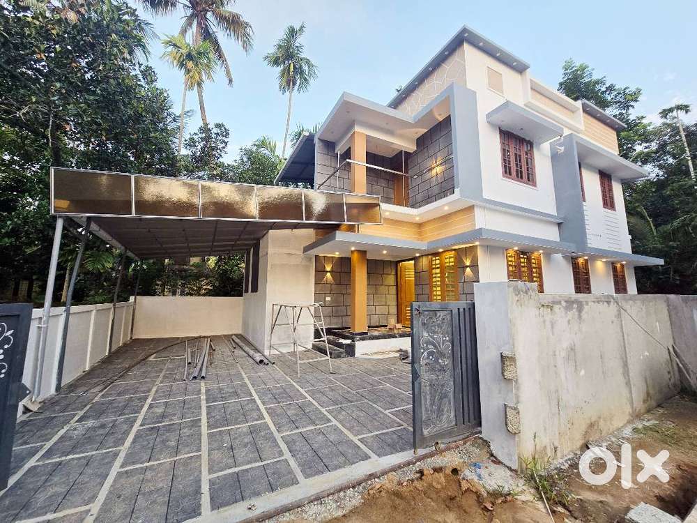 3BHK New House for Sale – Near Kongorpilly School, Varapuzha
