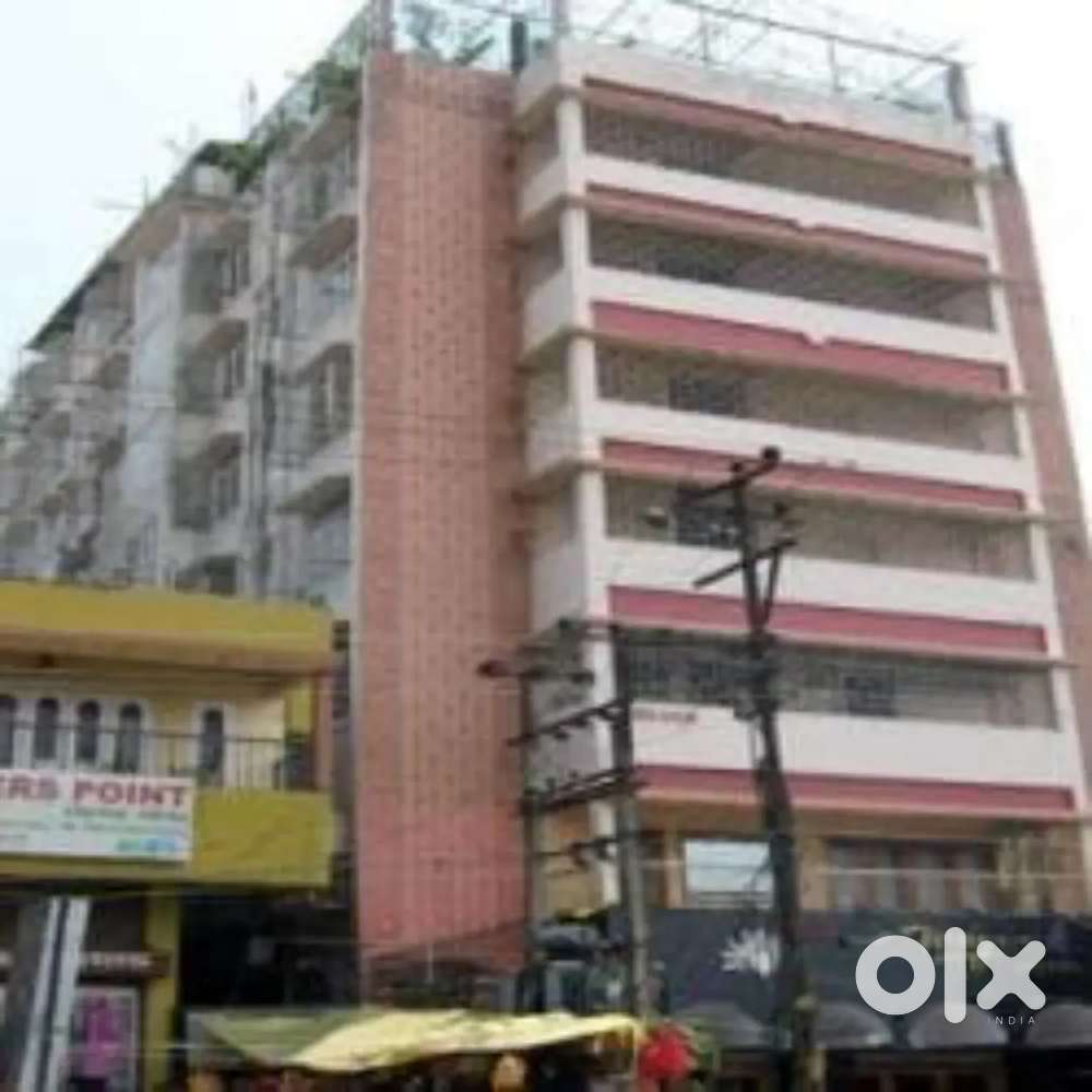 OnlyFemale.Front office executive as mayur hotel.A hotel with120 rooms