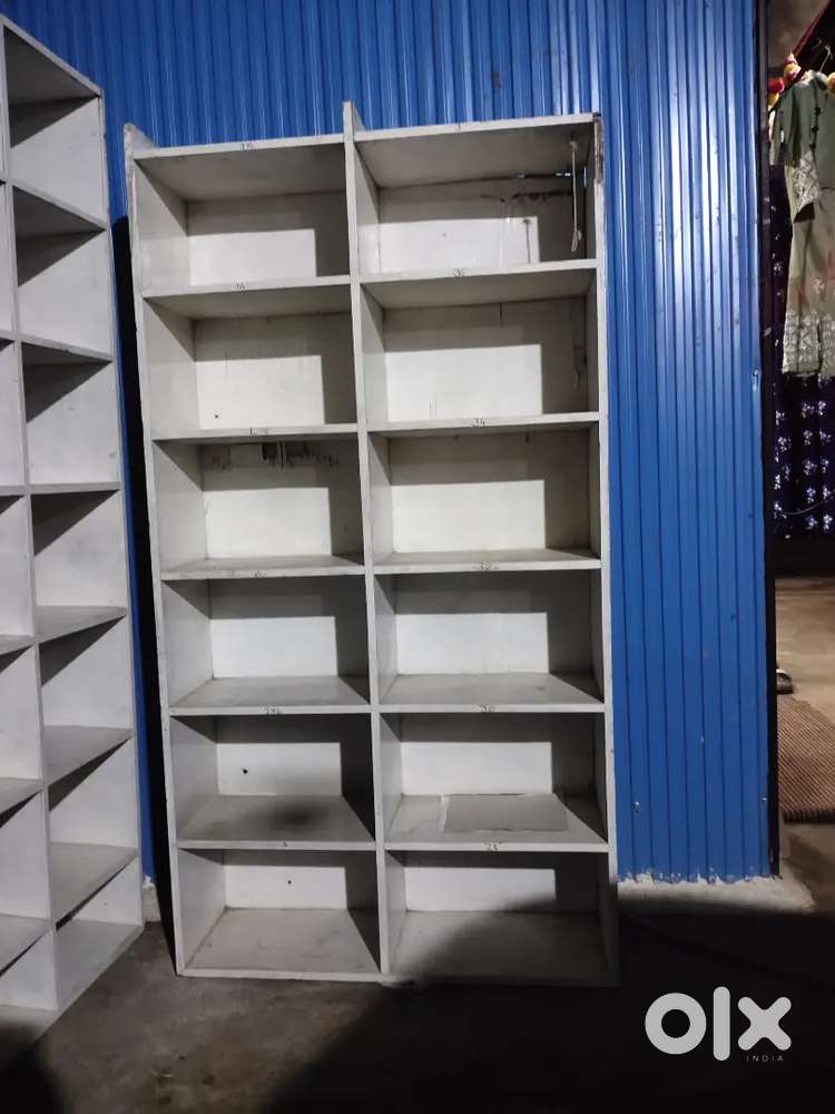 Wooden rack for shops