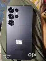 Samsung s25 ultra Phone and Box only  not use not Sim active