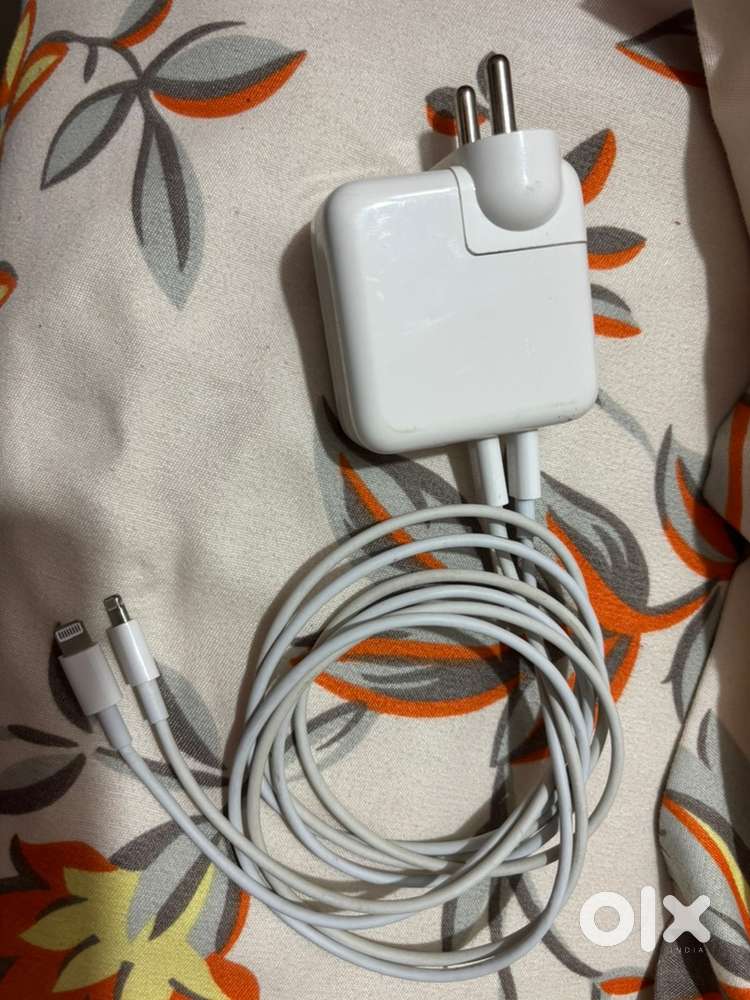 Original Apple iPhone 35W C-type dual output with 2 Lighting cable