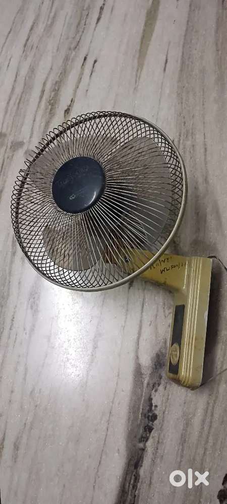 CROMPTON WALL MOUNT HIGH SPEED  FAN