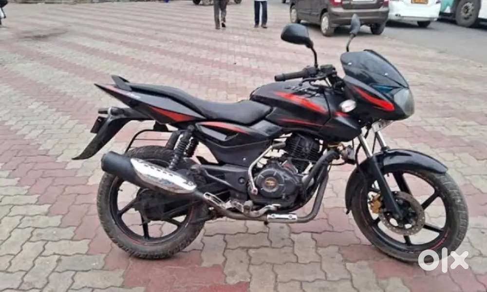 Bike ekdam new condition me h