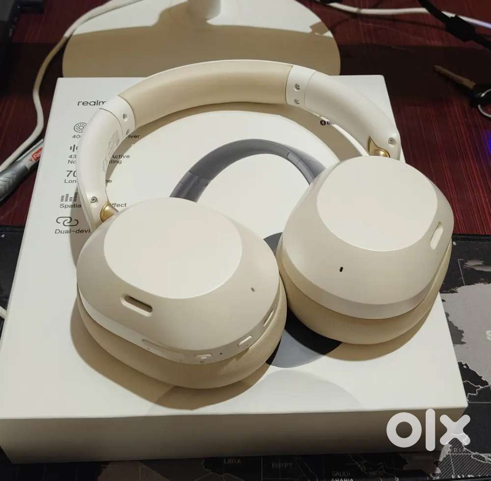 Realme techlife studio h1 headphones