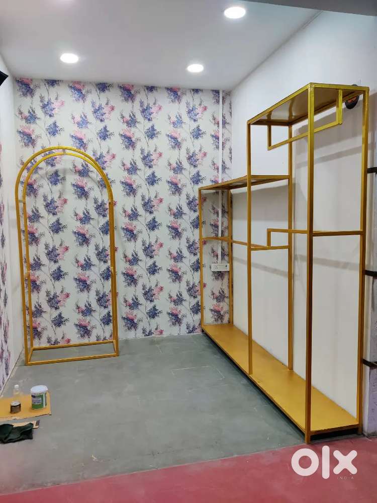 For sale,  mirror door and garments hanger stand