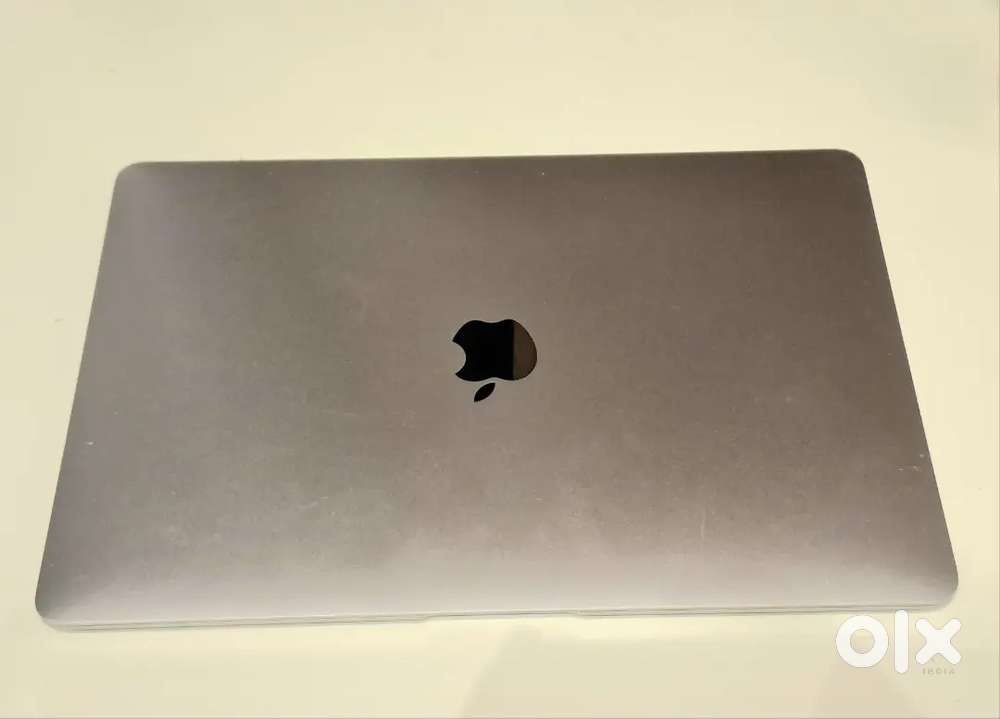 MacBook Air M1 In Good Condition
