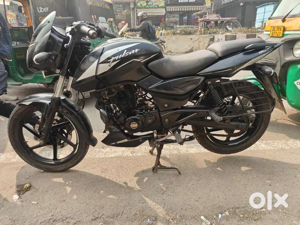 BAJAJ PULSAR 150 CC