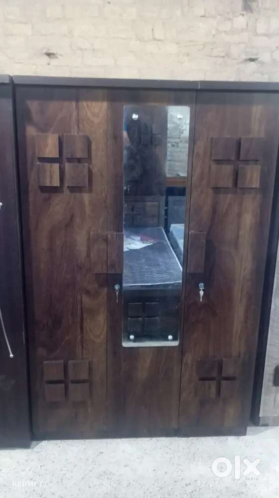 Ad id 38499. OFFER. 3 door wardrobe brand new