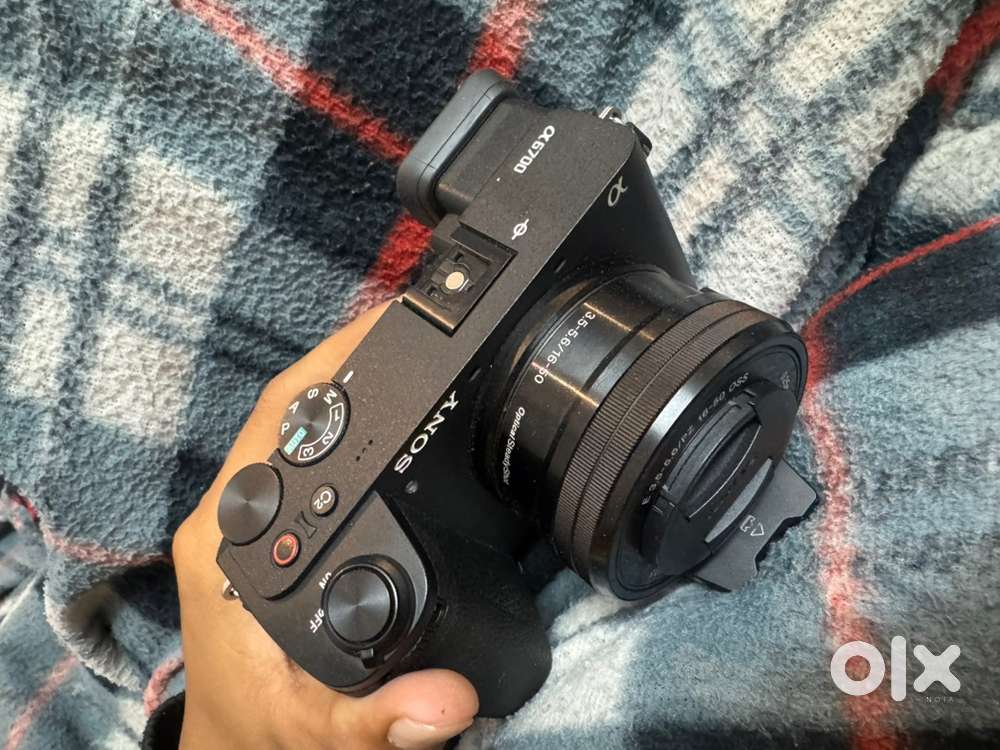 Sony a6700