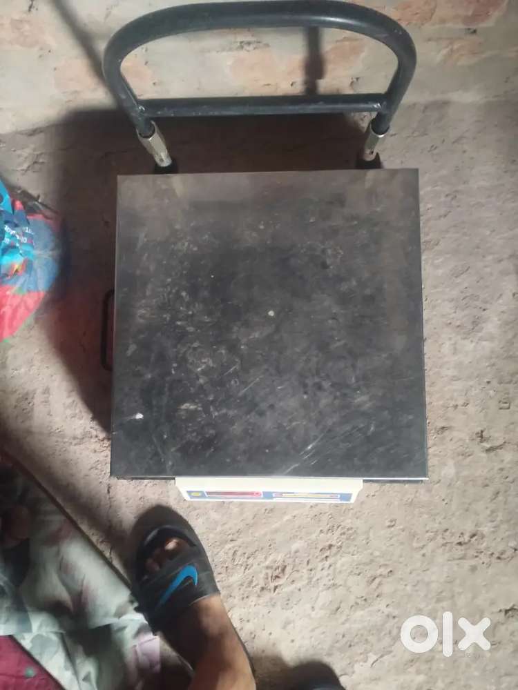 Waight machine,100 kilo capacity