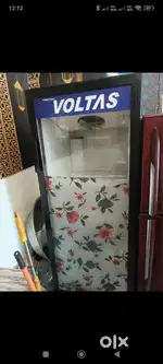 Display fridge for shop
