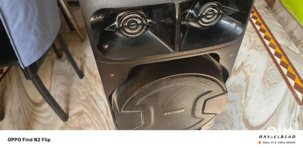 Reconnect party speaker