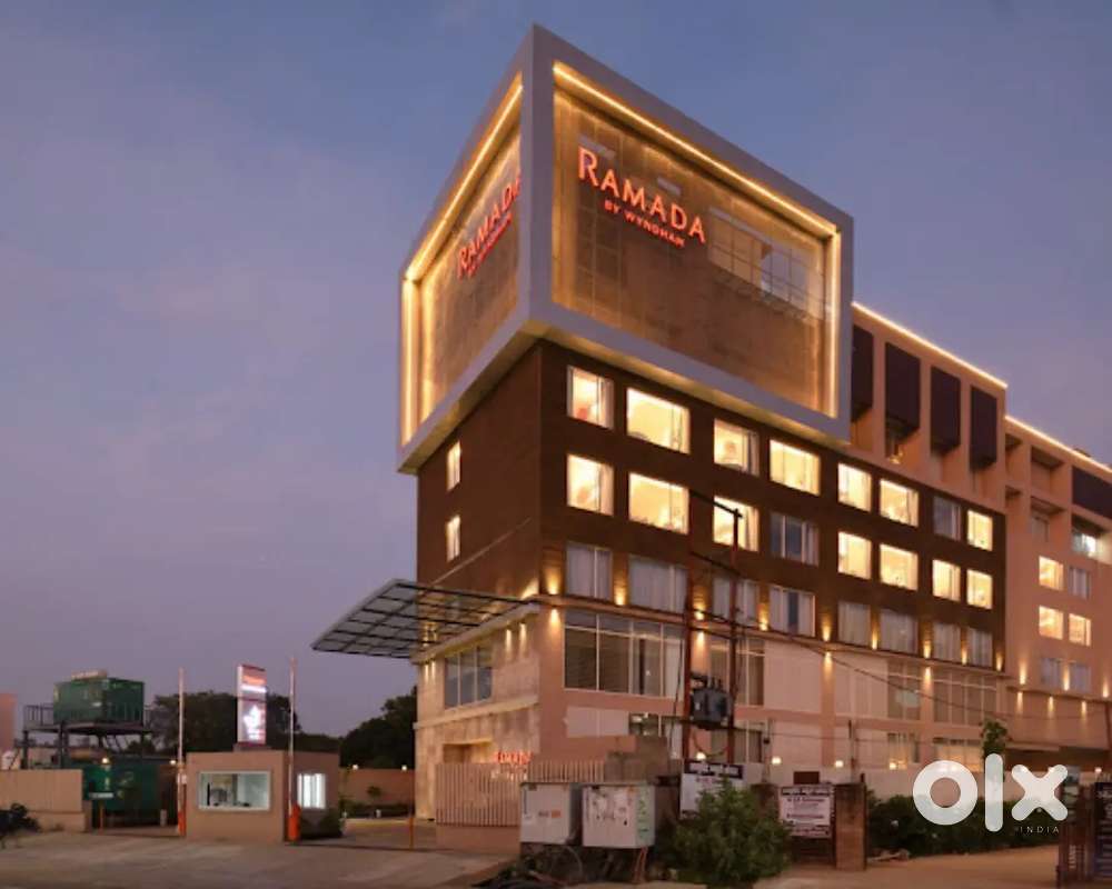 HOTEL JOBS ARE AVAILABLE FOR BOTH MALES AND FEMALES APPLY NOW !!