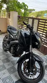 NS 200 bS3 (golden engine)