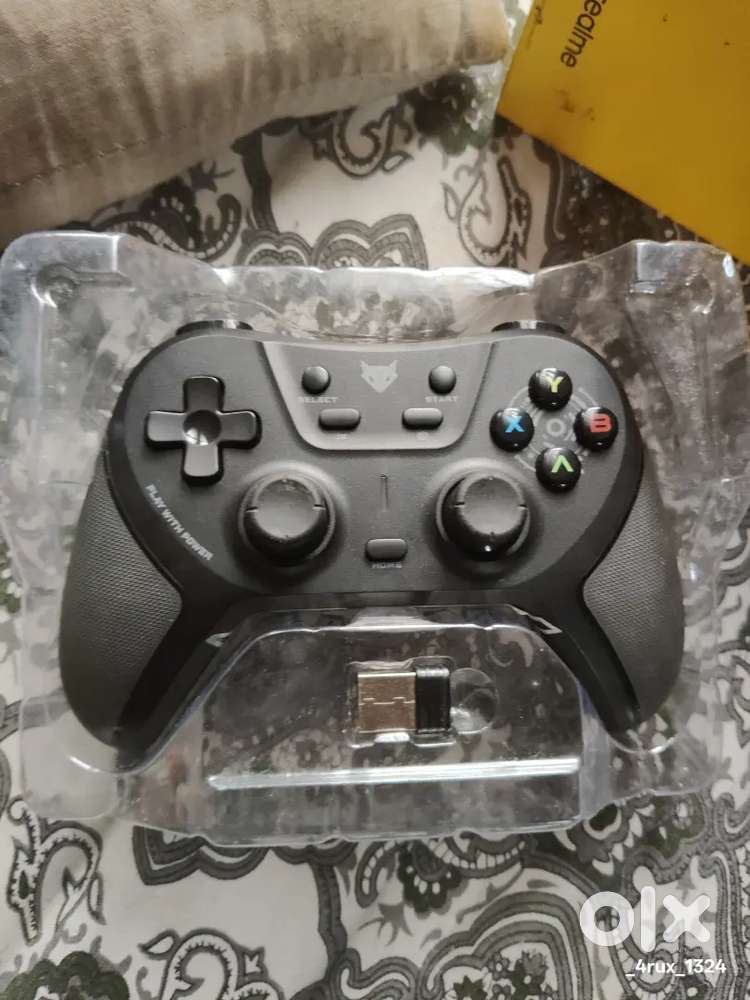 EvoFox One S Universal 3-Mode Wireless & Wired Gamepad