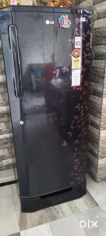 LG Refrigerator_ Good Condition 325 litre