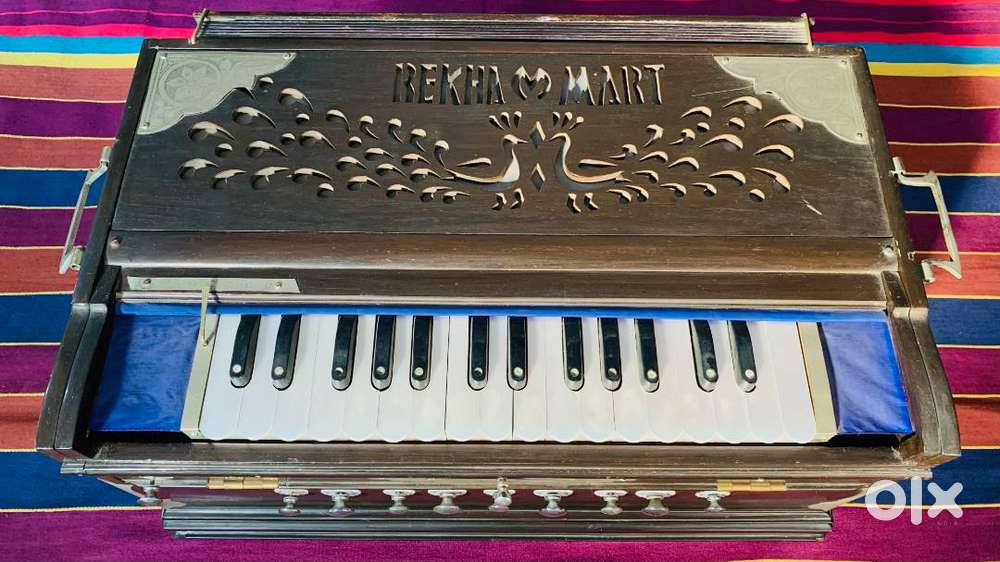 80 years old vintage 3 set German Jubilate 9 scale changer harmonium