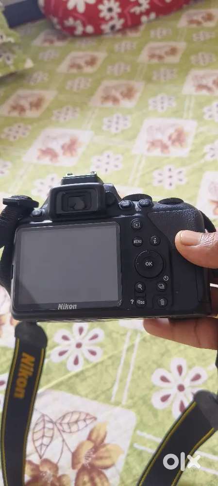 Nikon camera D3500 good condition
