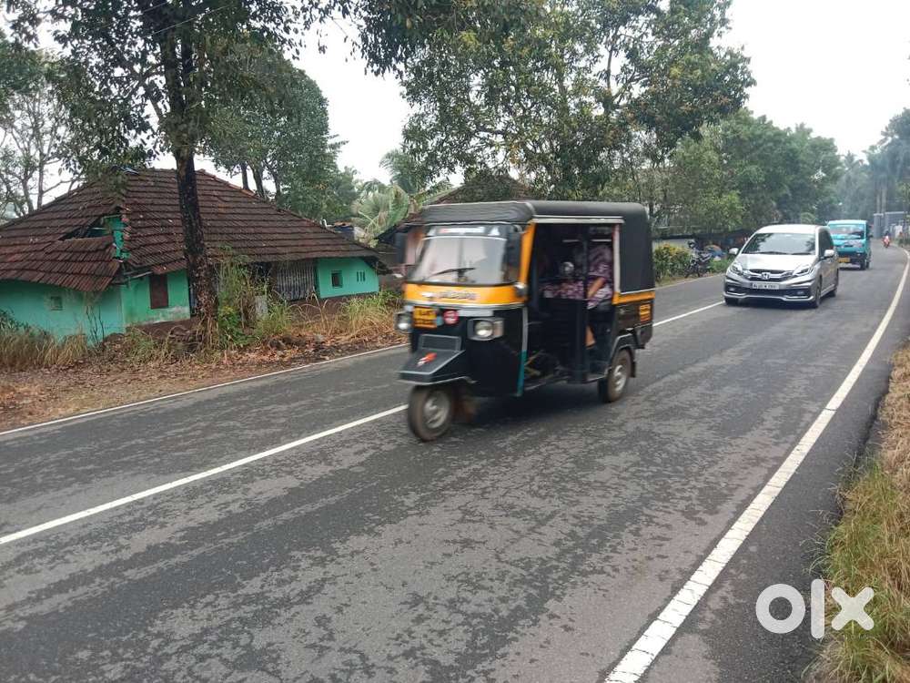 ALOOR MALA ROAD 10 CENT HOUSE PLOT FOR SALE