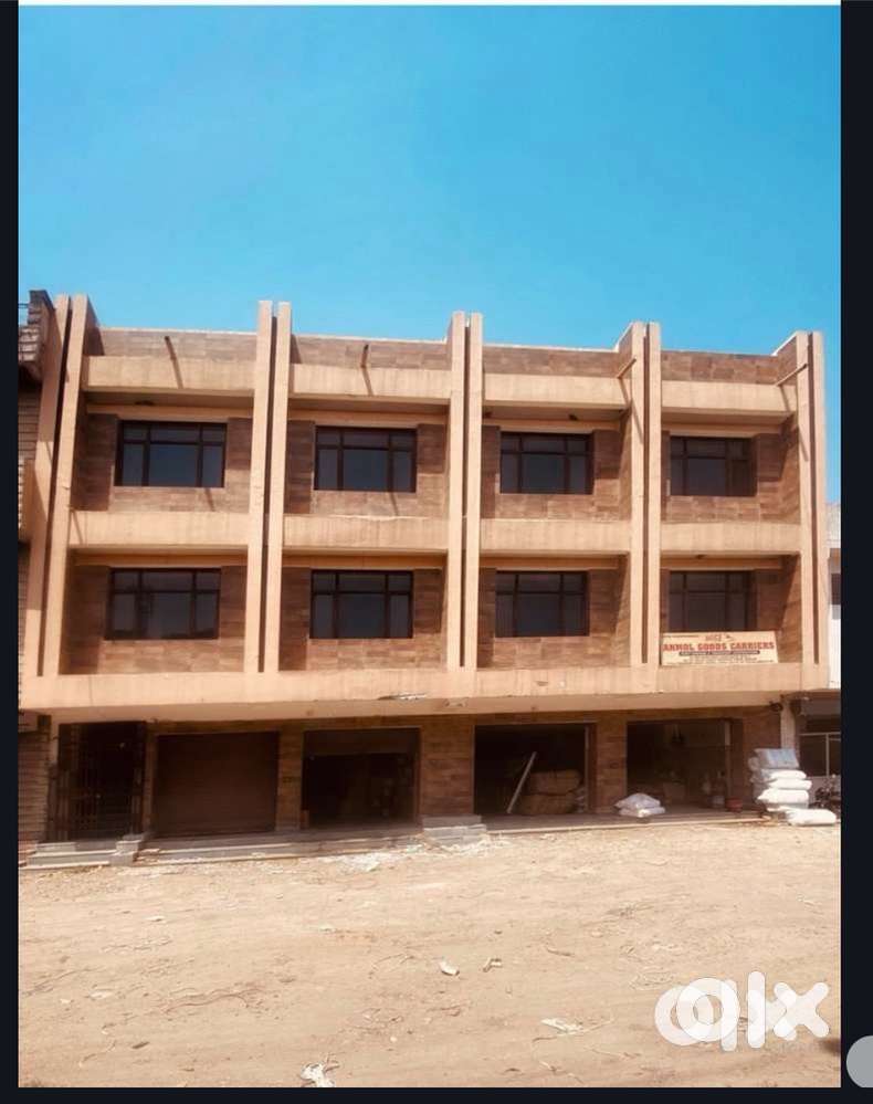 Rental avilable for office, godown, gym.